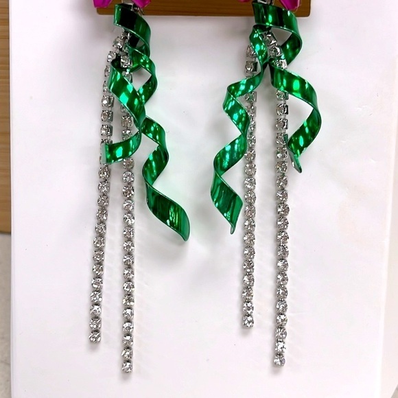 Brand New Betsey Johnson Metallic Pink Bow Ribbon Dangly Rhinestone Earrings - Picture 3 of 11